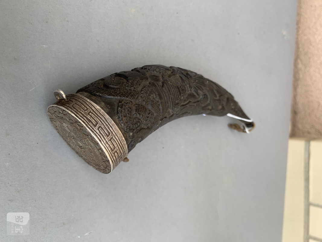 A FINE CARVED HORN MAGICAL POWDER CONTAINER - 图7